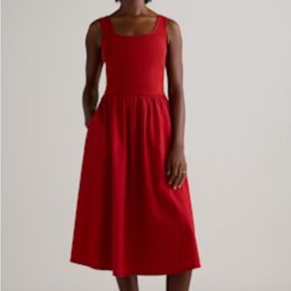 Elegant Red Sleeveless Dress